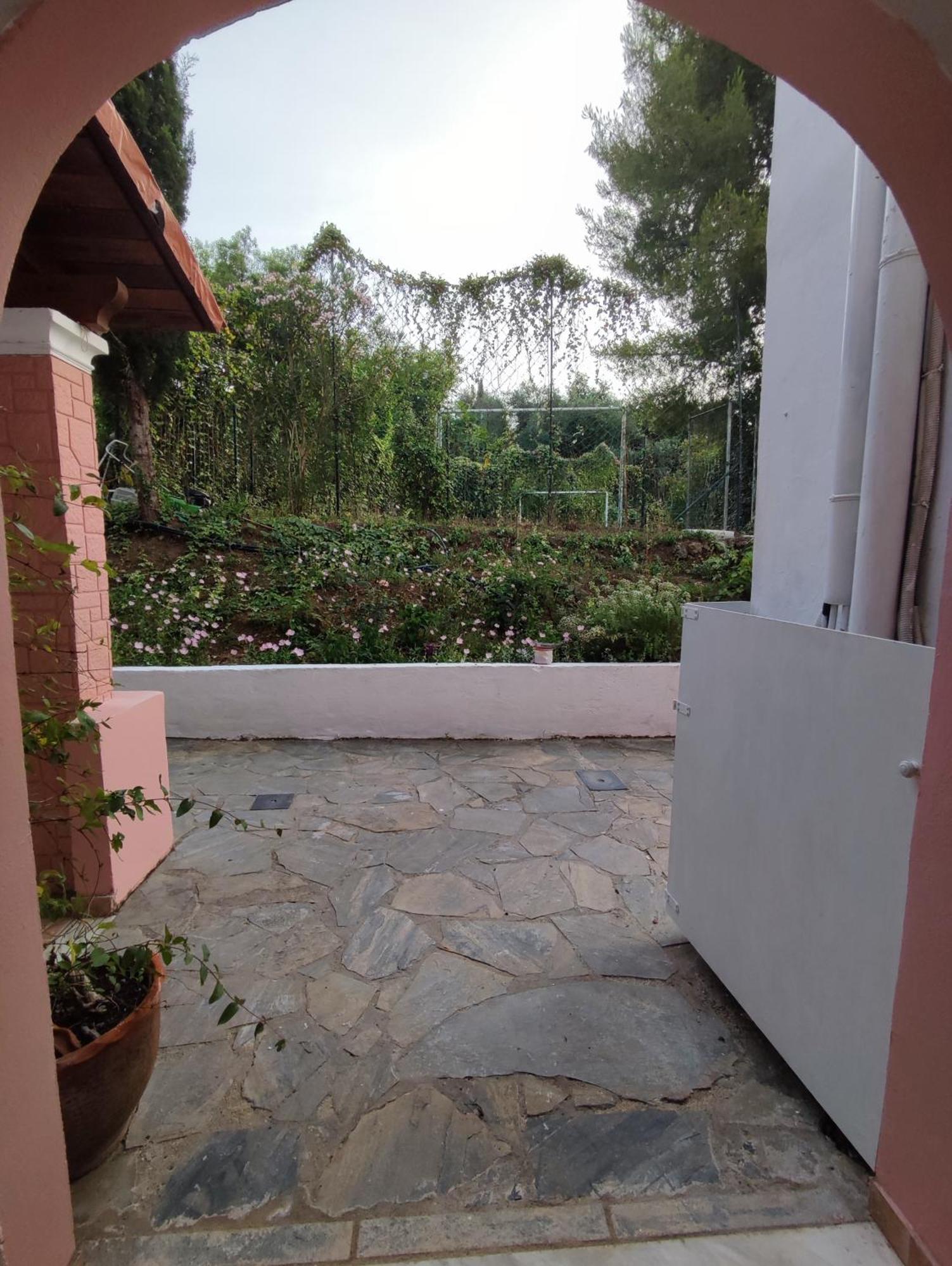 Villa Avra Dassia  Exteriör bild
