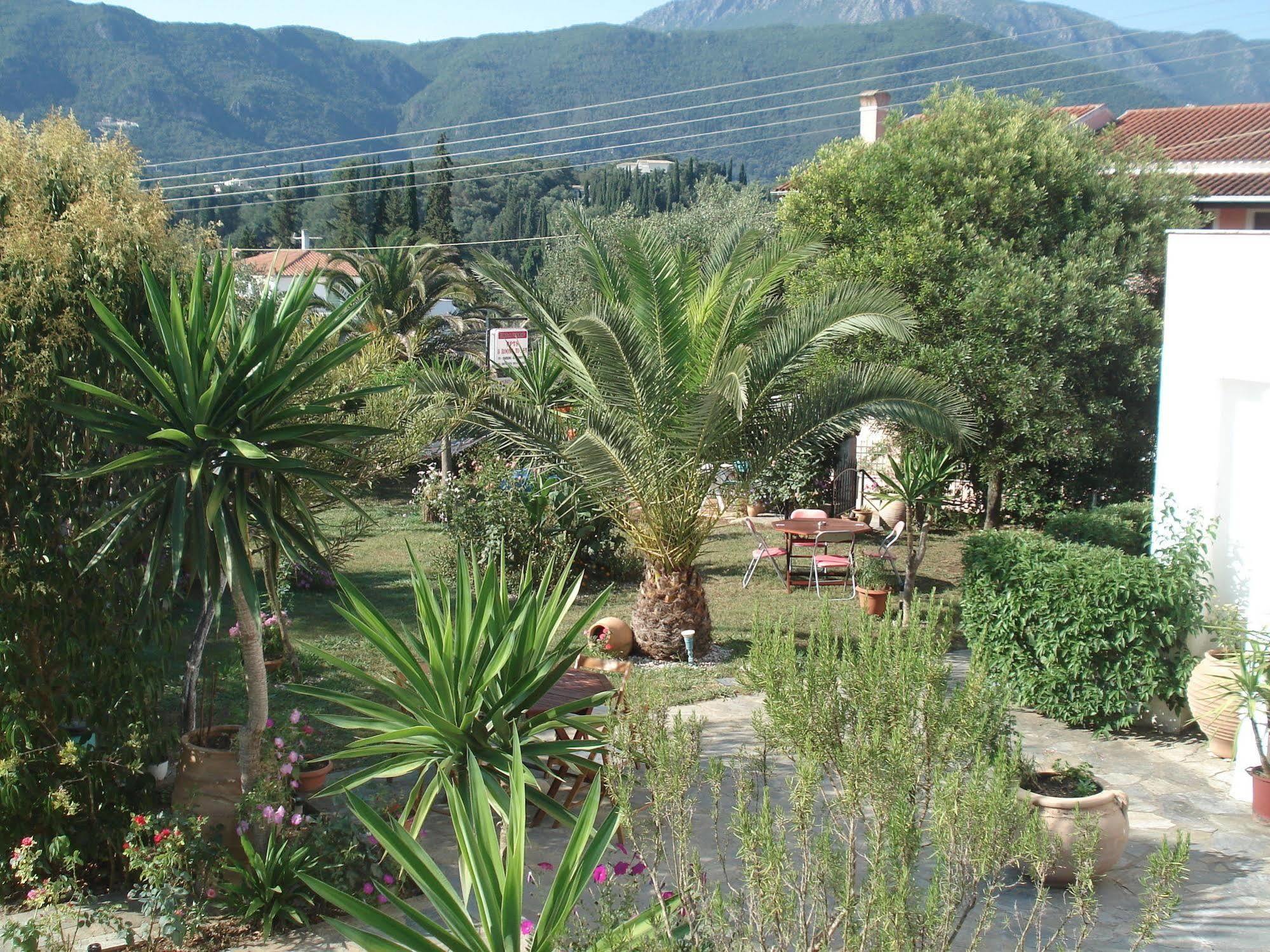 Villa Avra Dassia  Exteriör bild