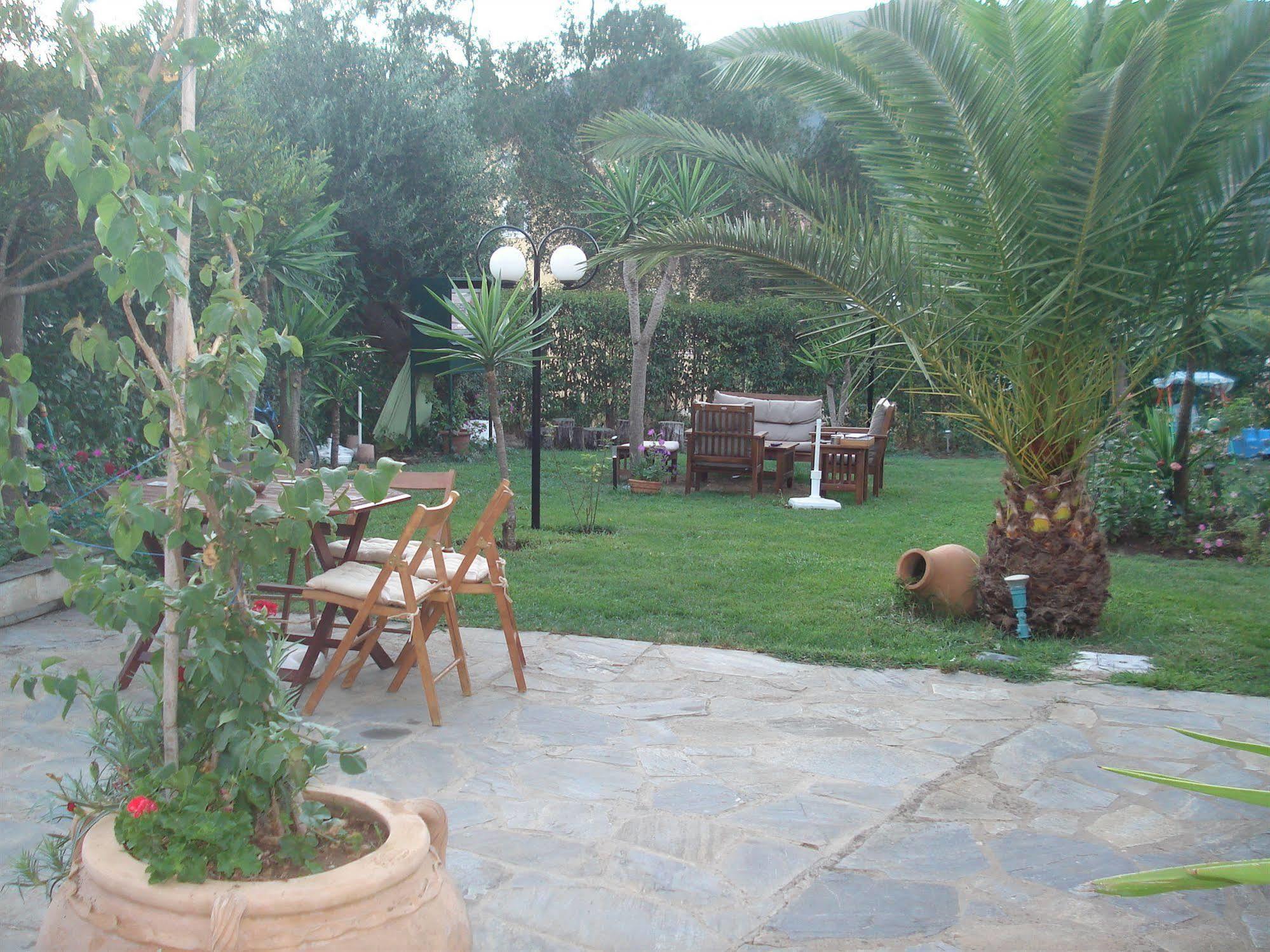 Villa Avra Dassia  Exteriör bild