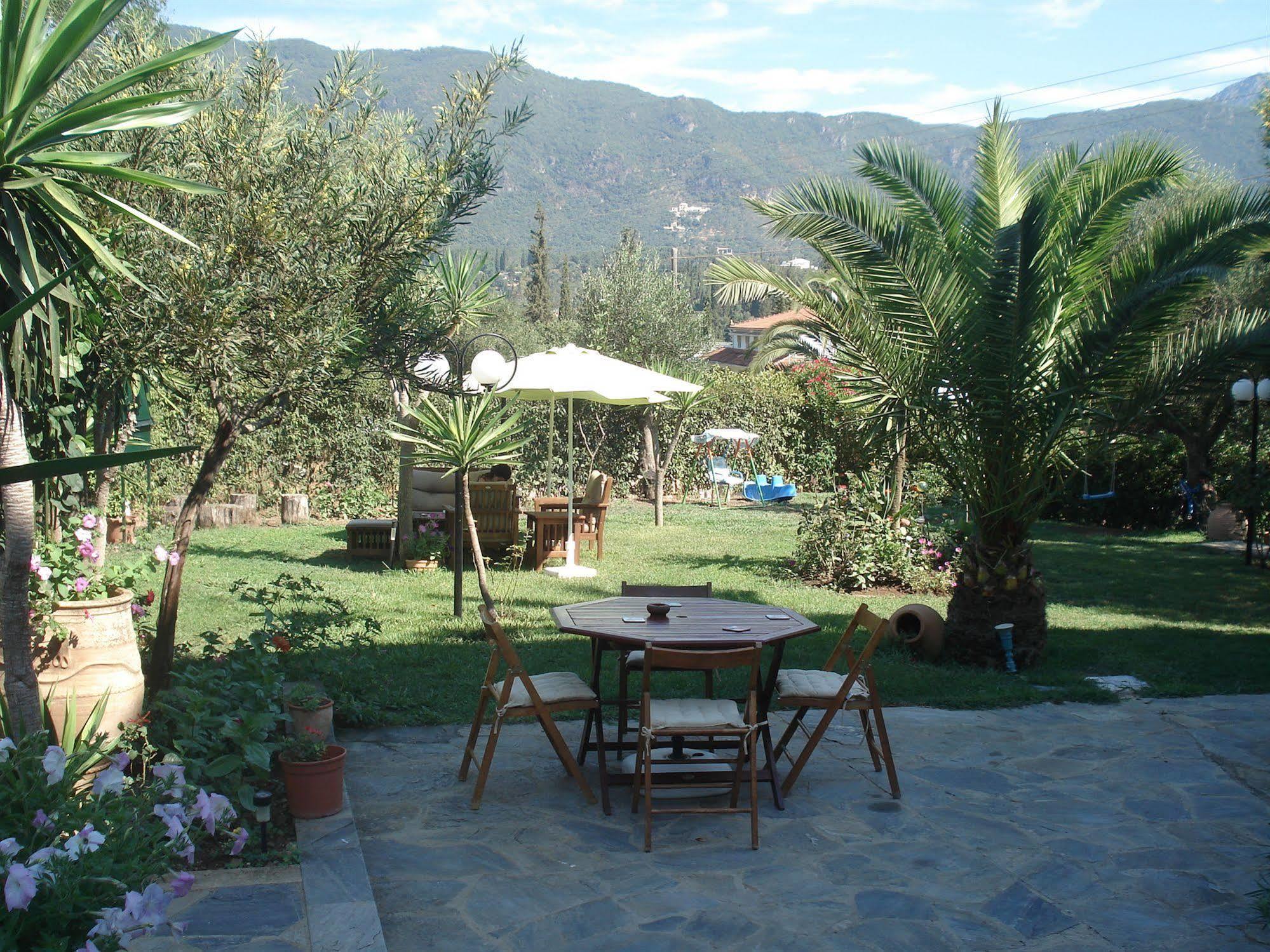 Villa Avra Dassia  Exteriör bild